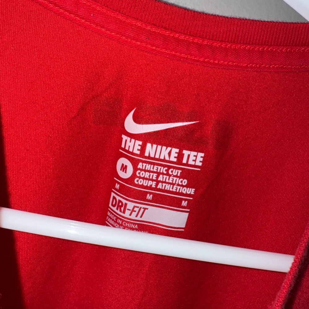Nike Lebron James Tee - Picture 3 of 5